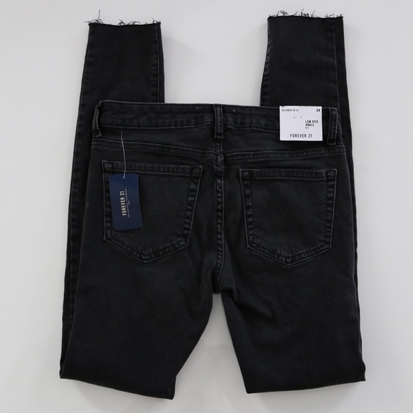 Forever21 low rise/ankle fit jeans size 24 - Picture 4 of 5